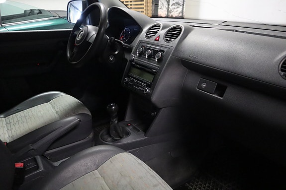 Volkswagen Caddy Maxi 12 of 19
