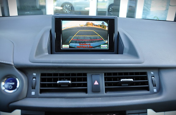Lexus CT200h 9 of 13