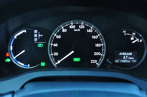 Lexus CT200h 10 of 13