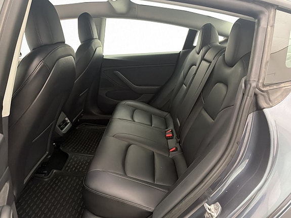 Tesla Model 3 27 of 30