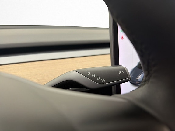 Tesla Model 3 29 of 30