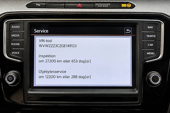 Volkswagen Passat 22 of 22