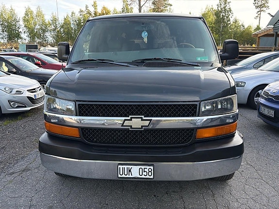 Chevrolet Express 16 of 30
