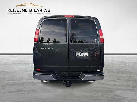 Chevrolet Express 6 of 30