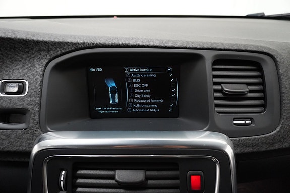 Volvo V60 Cross Country 22 of 26