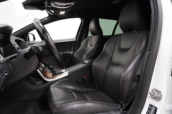 Volvo V60 Cross Country 11 of 26