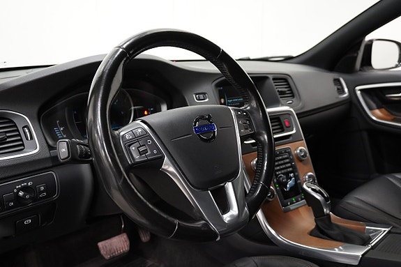 Volvo V60 Cross Country 17 of 26