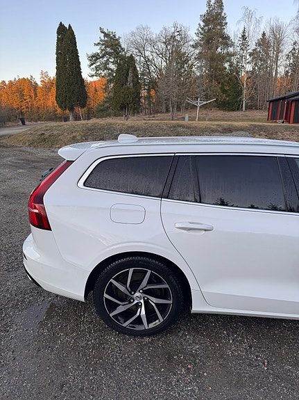 Volvo V60 3 of 23