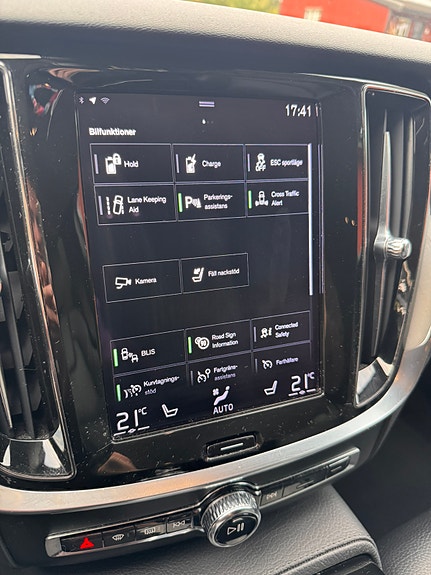 Volvo V60 9 of 23
