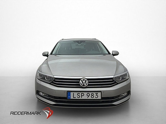Volkswagen Passat 2 of 30