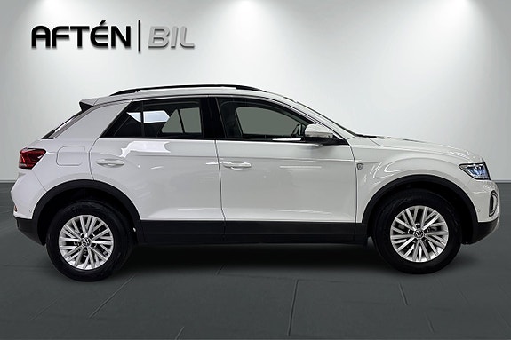 Volkswagen T-Roc 6 of 21