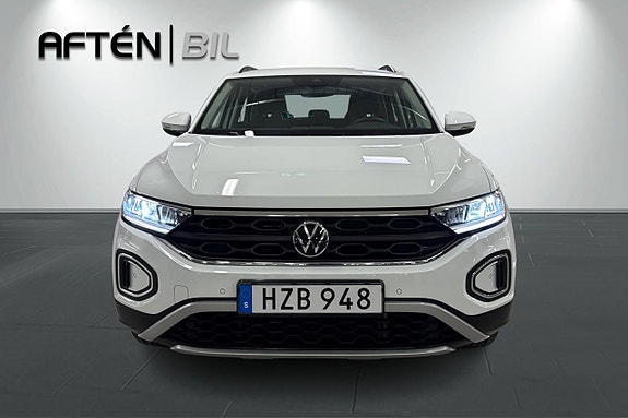 Volkswagen T-Roc 3 of 21