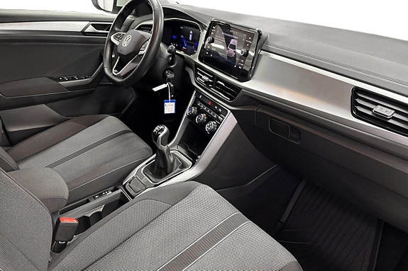 Volkswagen T-Roc 15 of 21