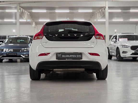 Volvo V40 5 of 21