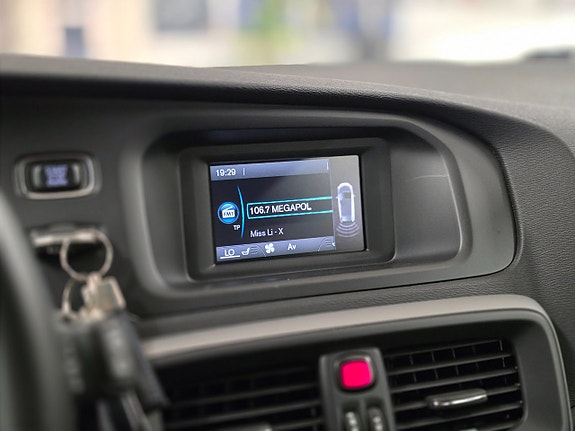 Volvo V40 19 of 21