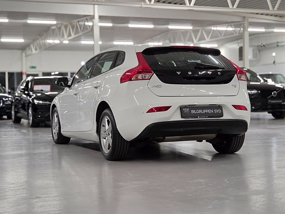 Volvo V40 7 of 21