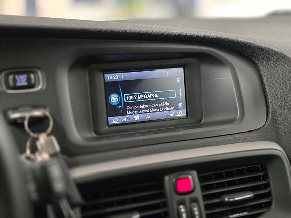 Volvo V40 15 of 21