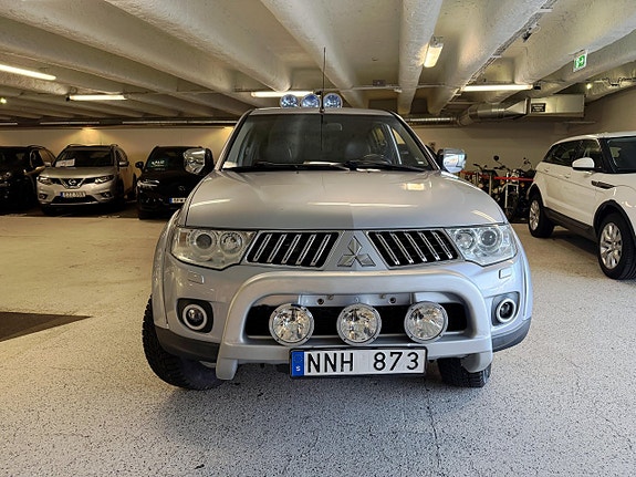 Mitsubishi L200 7 of 21