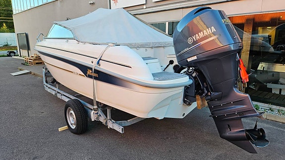 Yamarin 63 DC -13 Yamaha F150 AETX 1 ägare sötvatten 4 of 12