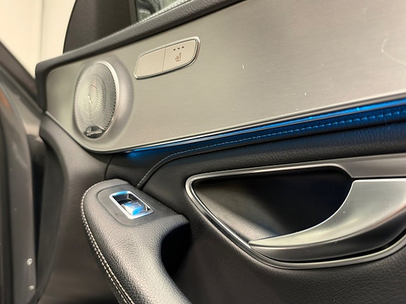 Mercedes-Benz C63 23 of 25