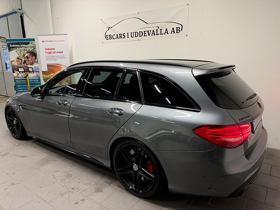 Mercedes-Benz C63 7 of 25