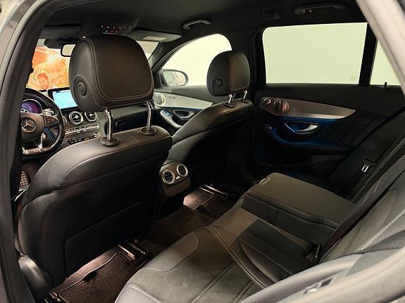 Mercedes-Benz C63 14 of 25