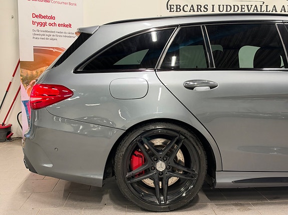 Mercedes-Benz C63 24 of 25