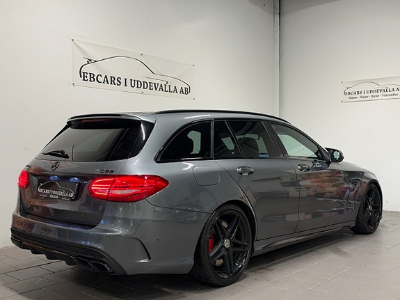 Mercedes-Benz C63 5 of 25