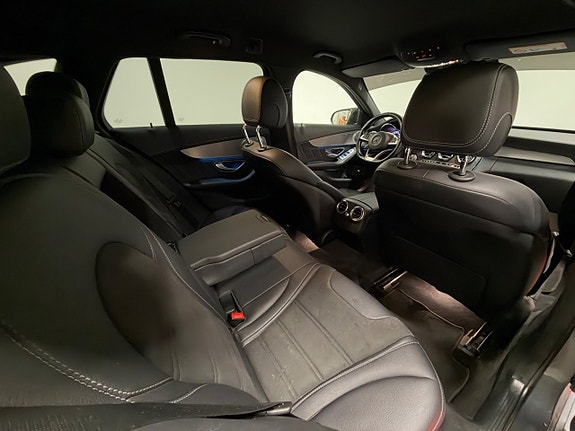 Mercedes-Benz C63 15 of 25