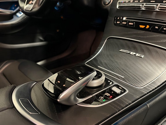 Mercedes-Benz C63 17 of 25