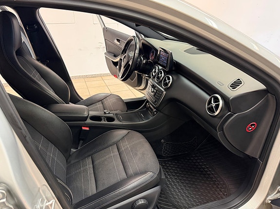 Mercedes-Benz A200 12 of 14