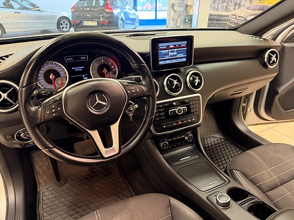 Mercedes-Benz A200 10 of 14
