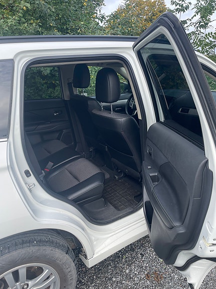 Mitsubishi Outlander 17 of 22