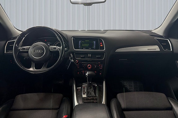 Audi Q5 10 of 21