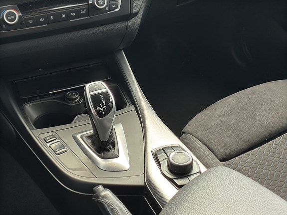 BMW M135i 14 of 21