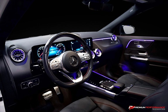 Mercedes-Benz GLA200 10 of 24