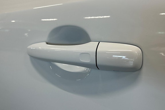 Volvo V40 24 of 25