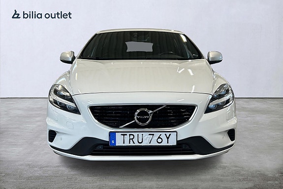 Volvo V40 3 of 25