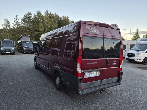 Pössl Roadcar 640 långbäddar, dragkrok, solcell, multimedia, luftfjädring 6 of 26