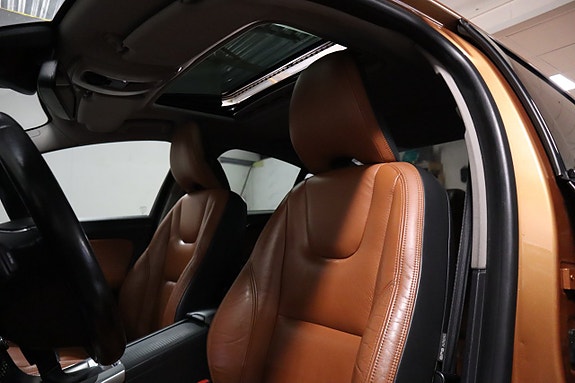 Volvo S60 10 of 30