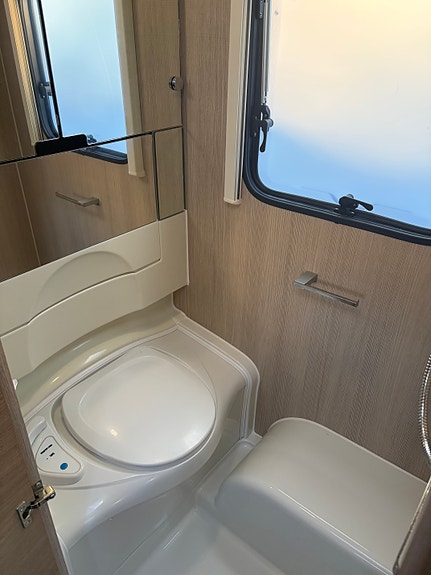Adria Adora 593 UK 8 of 15