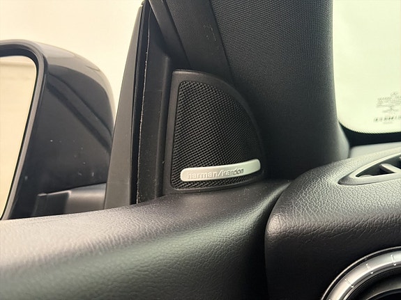 Mercedes-Benz CLA250 15 of 26