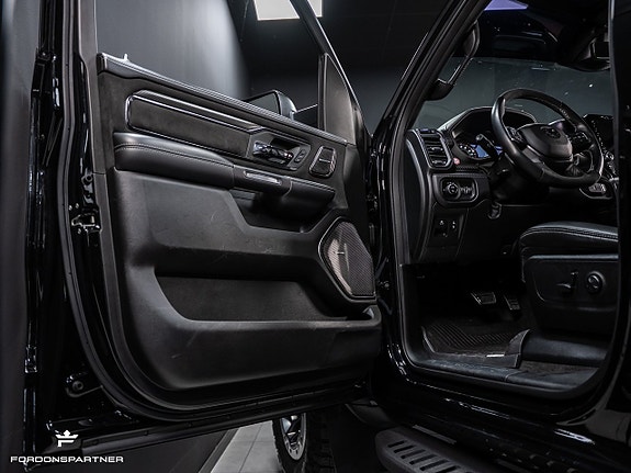 Dodge RAM 1500 26 of 30