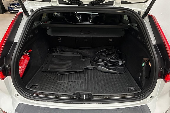 Volvo V60 10 of 30