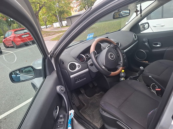 Renault Clio 6 of 6