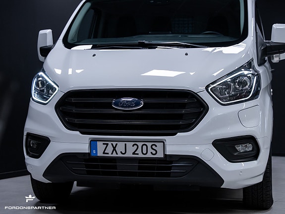 Ford Transit Custom 2 of 30