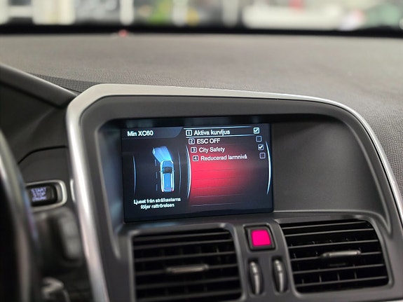 Volvo XC60 19 of 24