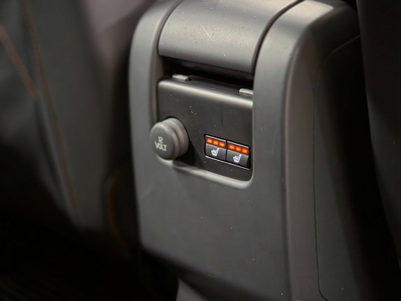Volvo XC60 17 of 24