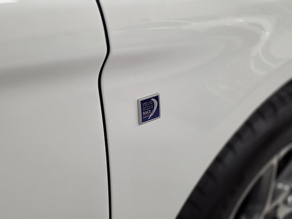 Volvo XC60 5 of 24