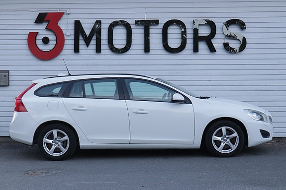 Volvo V60 4 of 15
